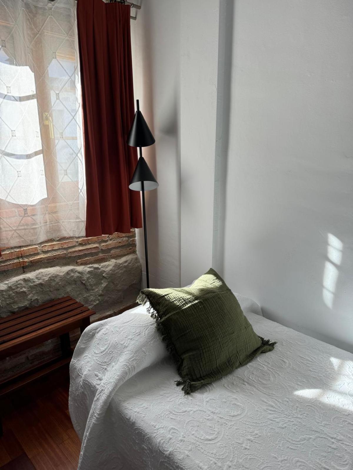 Hospedium Hotel La Fuente Candelario Exterior foto
